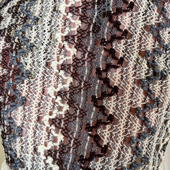 Altar'd State Cream ZigZag Knit Weave Gauze Long Sleeve Flare Cuff; Size L - Picture 4 of 8